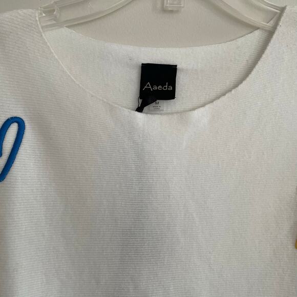 Aaeda XOXO Heart Pullover Eggshell Sweater Size Medium‎ - Picture 3 of 12